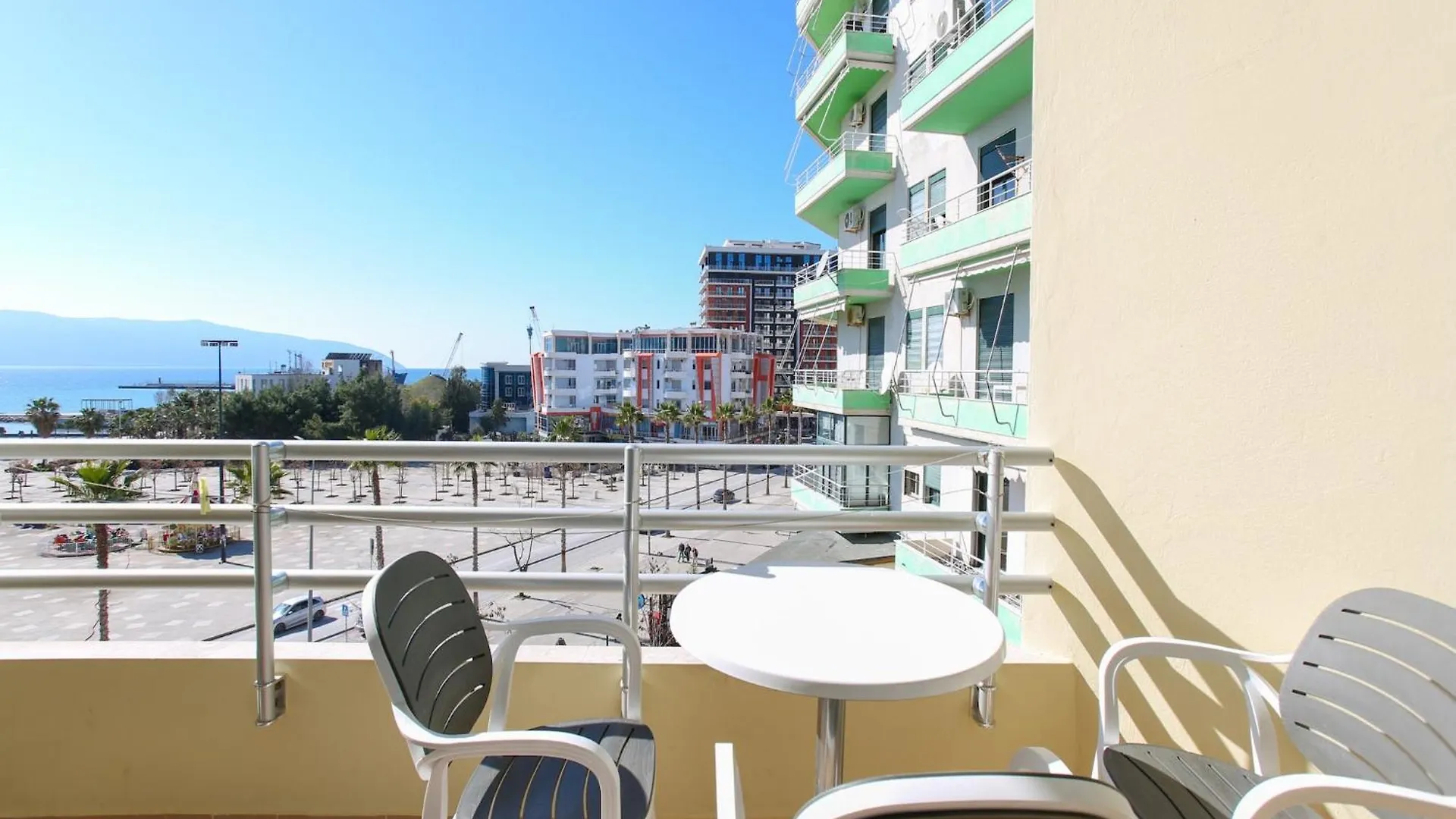 Pretty Apartment Near Uji Ftohte Beach Vlorë 0*,  Albania